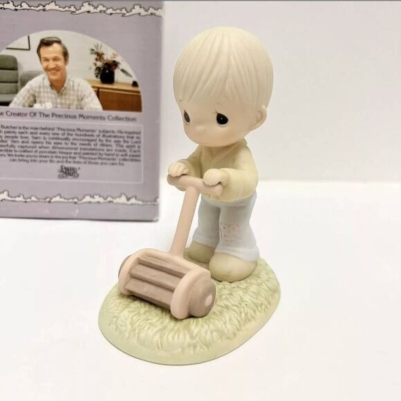 1989 Precious Moments ~ Mow Power To Ya! ~ Members Only Figurine w/ Box ~ PM892 - Picture 2 of 6